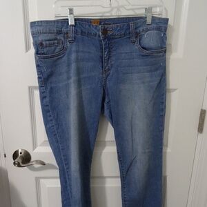 Kut from the Kloth Capri Jeans with button flap pocket